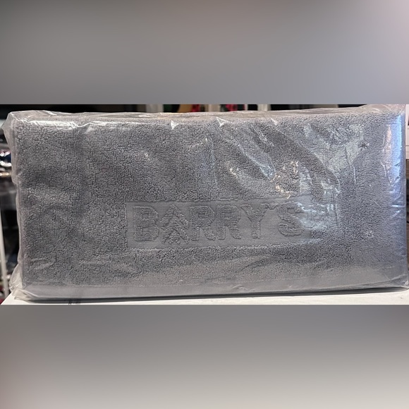 Barry’s Sweat Towels-6PC - Picture 2 of 3